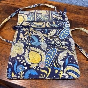 Vera Bradley Crossbody Wallet Paisley Elephant Boho Travel Hippie Indie RARE!